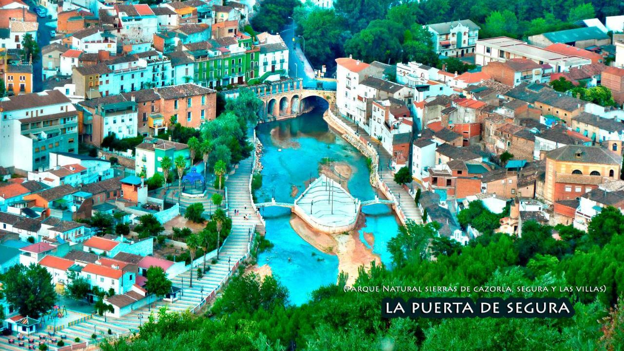 La Vieja Parra Guest House La Puerta de Segura Luaran gambar