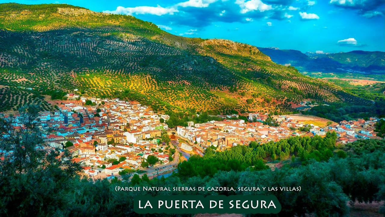 La Vieja Parra Guest House La Puerta de Segura Luaran gambar